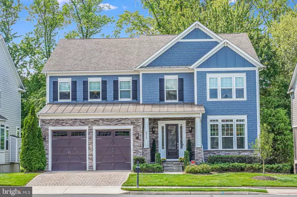Falls Church, VA 22043,6513 MANOR RIDGE CT