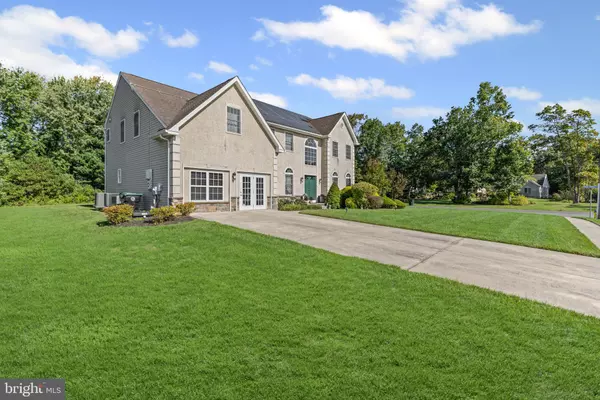 Sicklerville, NJ 08081,1 CARDINAL LN