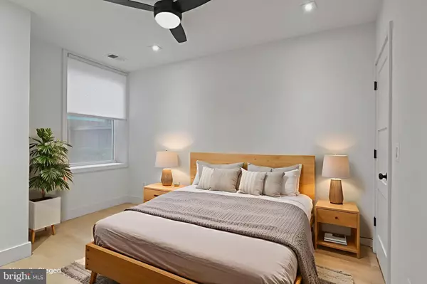 Washington, DC 20009,1963 BILTMORE ST NW #1