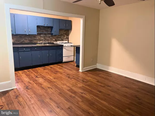 Phoenixville, PA 19460,21 S MAIN ST #2