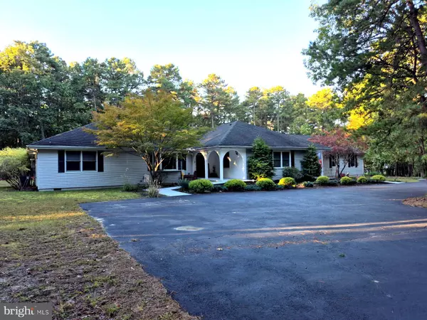 379 E BIRD VILLAGE RD, Jackson, NJ 08527