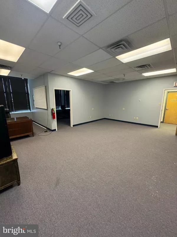 Bristol, PA 19007,1200 VETERANS HWY #C-9B