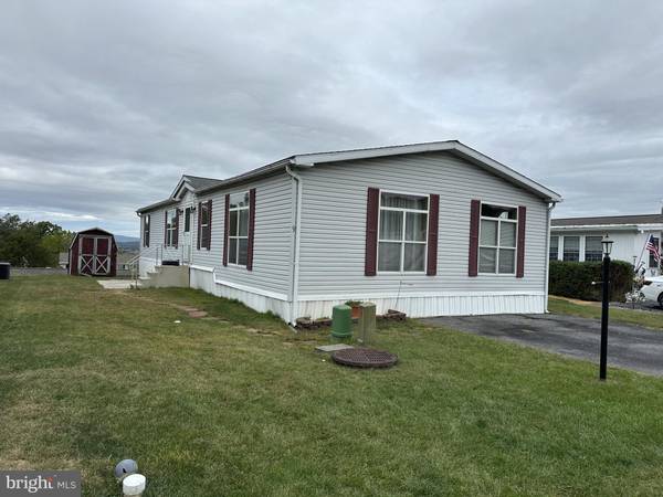 Blandon, PA 19510,9 MOUNTAIN VIEW LN