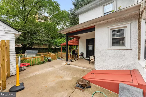 Jenkintown, PA 19046,123 TOWNSHIP LINE RD