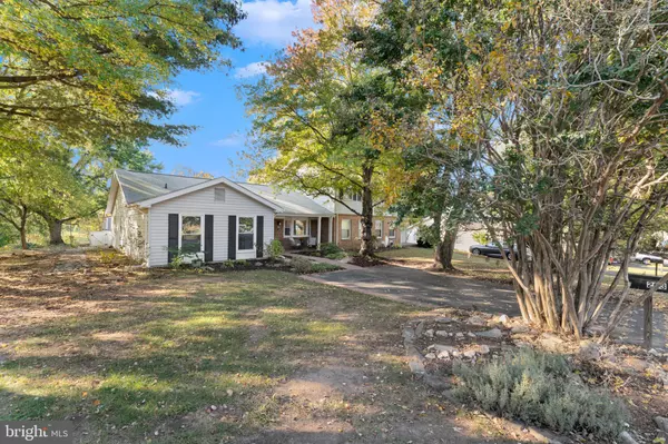 Sterling, VA 20164,203 N LINCOLN