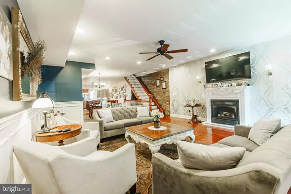 2852 ALMOND ST, Philadelphia, PA 19134