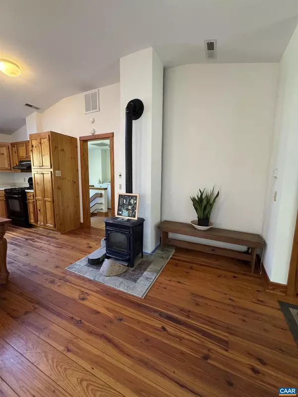 Afton, VA 22920,25 FALLING SPRINGS DR