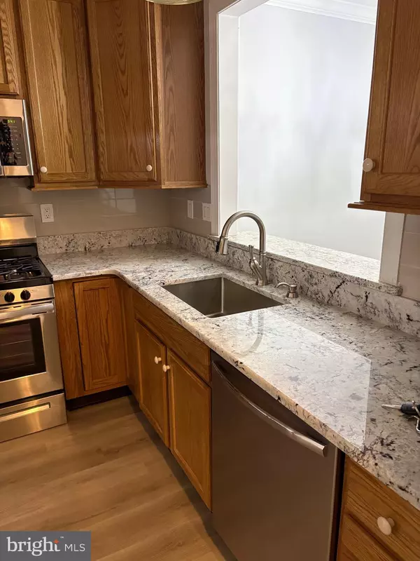 Marcus Hook, PA 19061,7000 VILLAGE WAY #207