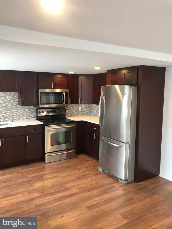 Philadelphia, PA 19141,4960 N 9TH ST