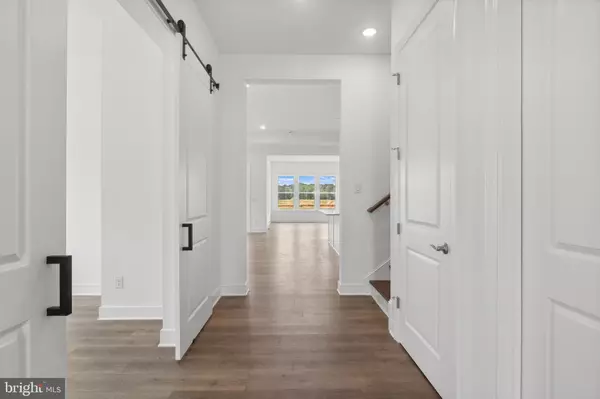 Chester, MD 21619,527 WARBLER WAY