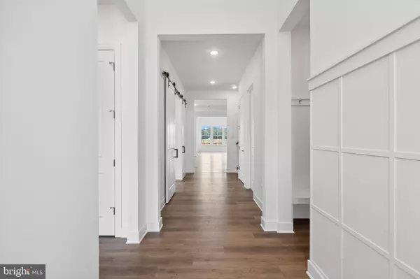 Chester, MD 21619,527 WARBLER WAY