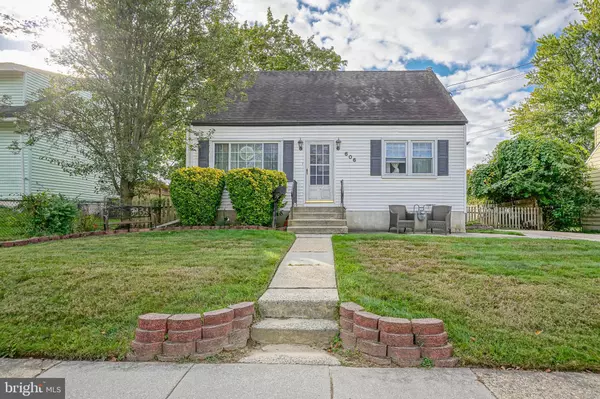606 W LINCOLN AVE, Magnolia, NJ 08049
