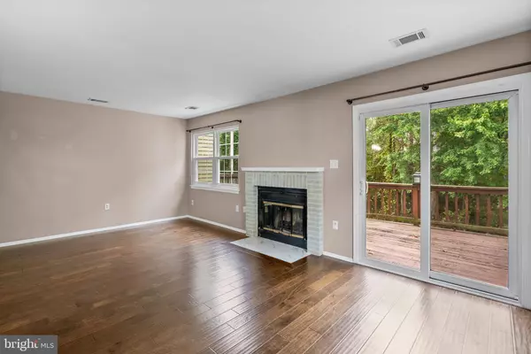 Laurel, MD 20707,15020 CHERRYWOOD DR #6M