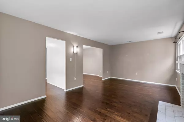 Laurel, MD 20707,15020 CHERRYWOOD DR #6M