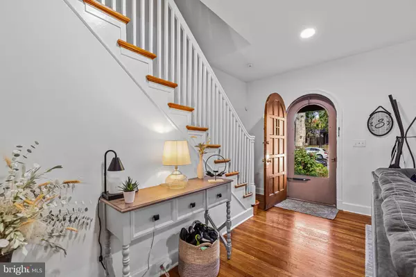 Baltimore, MD 21212,705 E LAKE AVE