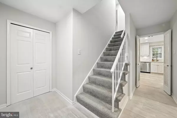 Woodbridge, VA 22192,12871 VALLEYWOOD DR