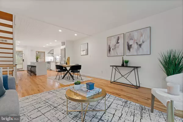 Reston, VA 20190,11493 WATERVIEW CLUSTER