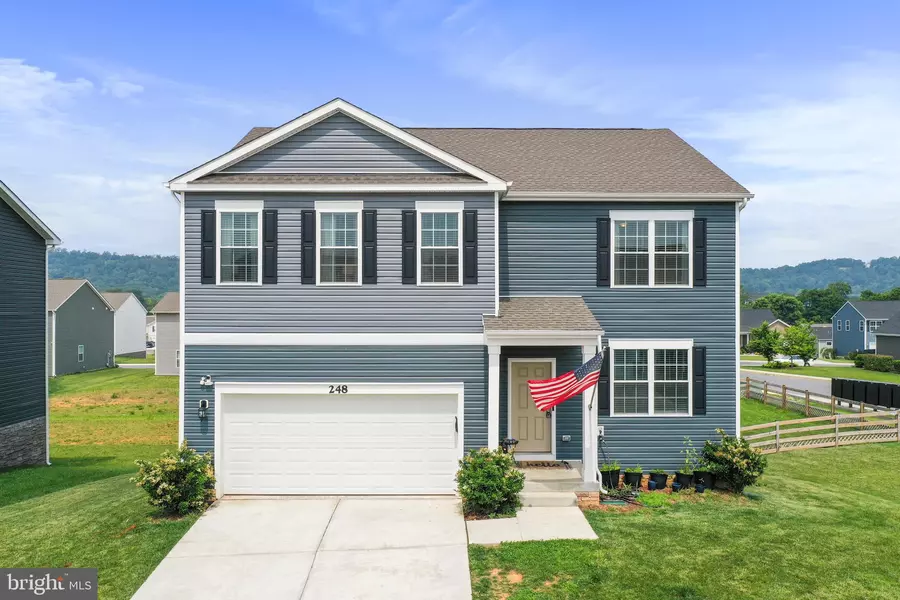 248 AYLESBURY LN, Martinsburg, WV 25403