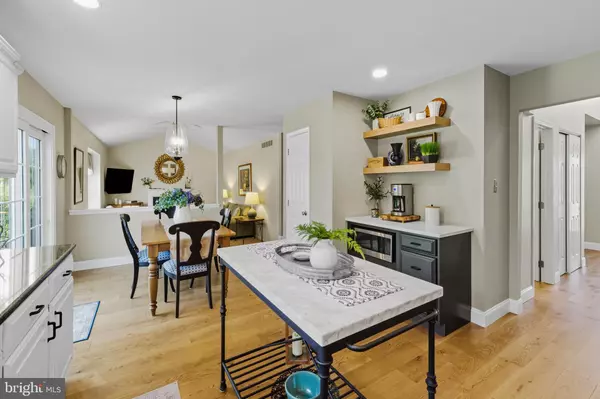 Sewell, NJ 08080,20 DRESSAGE DR