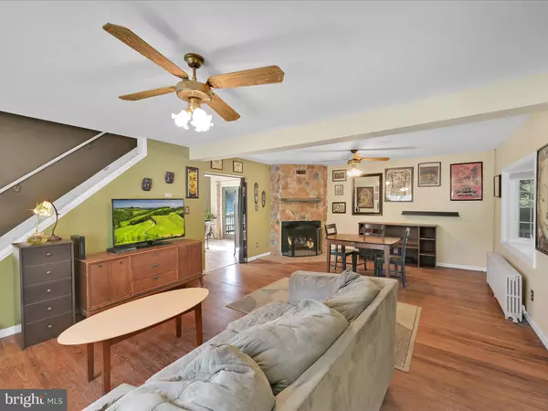 Pine Grove, PA 17963,171 MOLLEYSTOWN RD