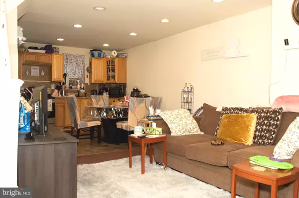 Philadelphia, PA 19143,5522 LINMORE AVE