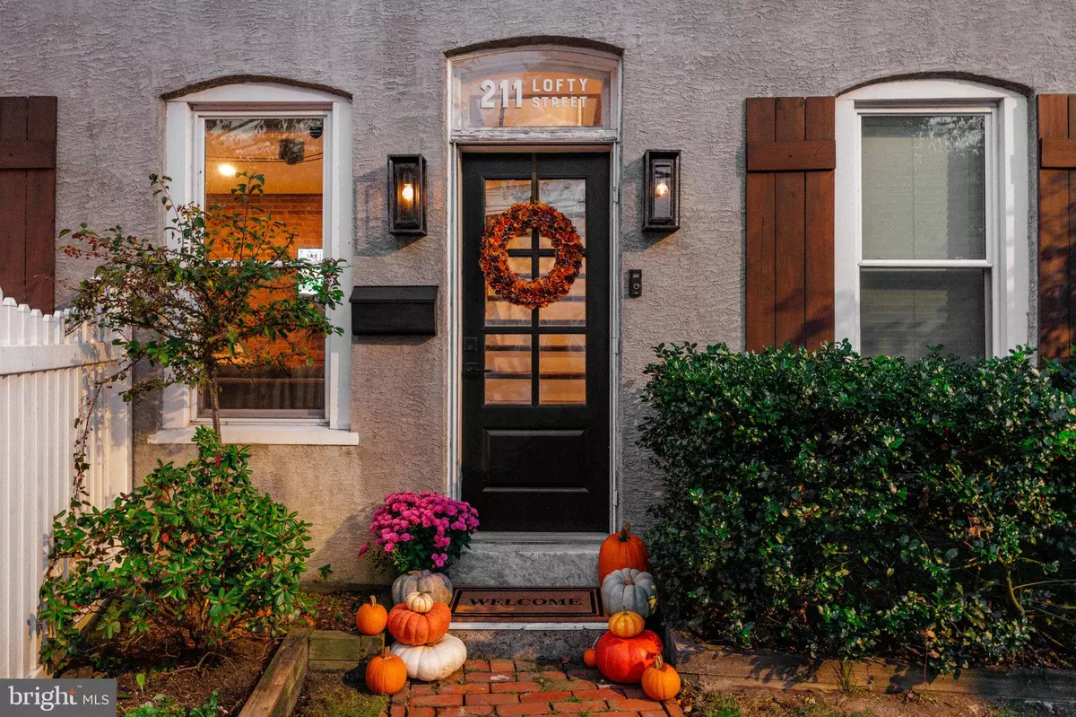 Philadelphia, PA 19128,211 LOFTY ST