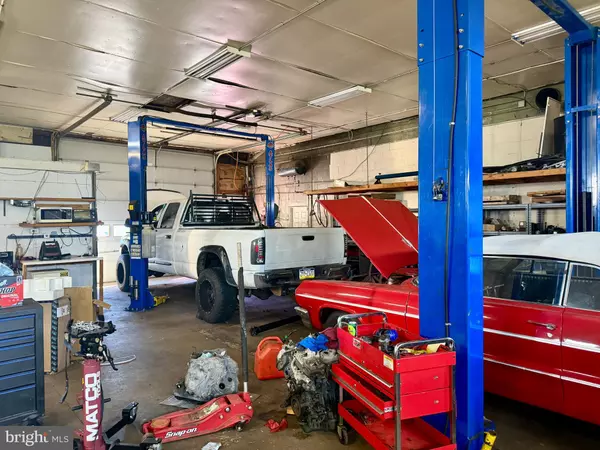 West Grove, PA 19390,196 KELTON RD #2