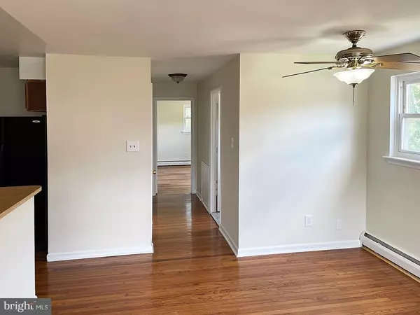 Brookhaven, PA 19015,157 MEADOWBROOK LN