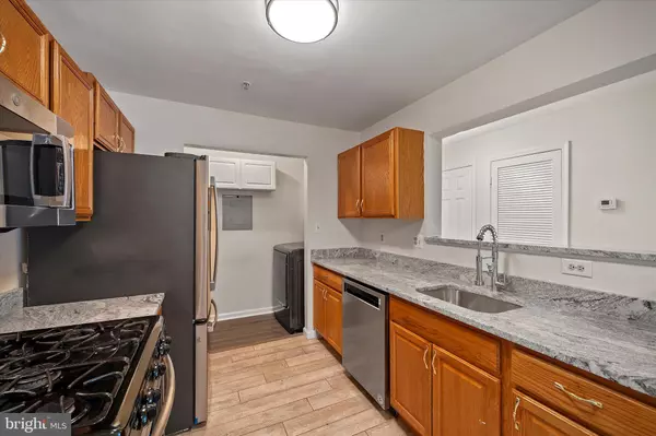 Manassas, VA 20109,8083 LACY DR #101
