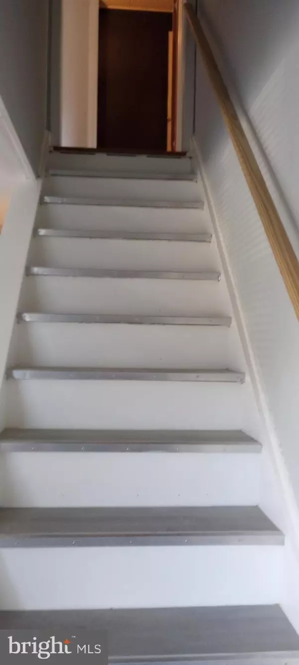 Norwood, PA 19074,512 ESSEX RD