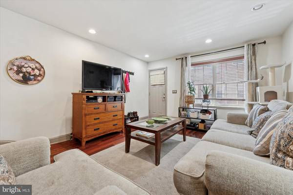 Philadelphia, PA 19145,2423 S BANCROFT ST