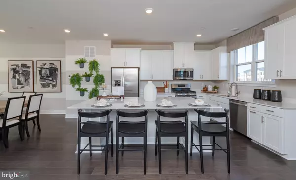 208 CORA BERGEN BLVD, Titusville, NJ 08560