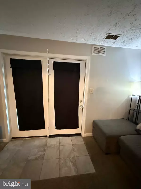 Woodstock, VA 22664,1290 OX RD #E-3