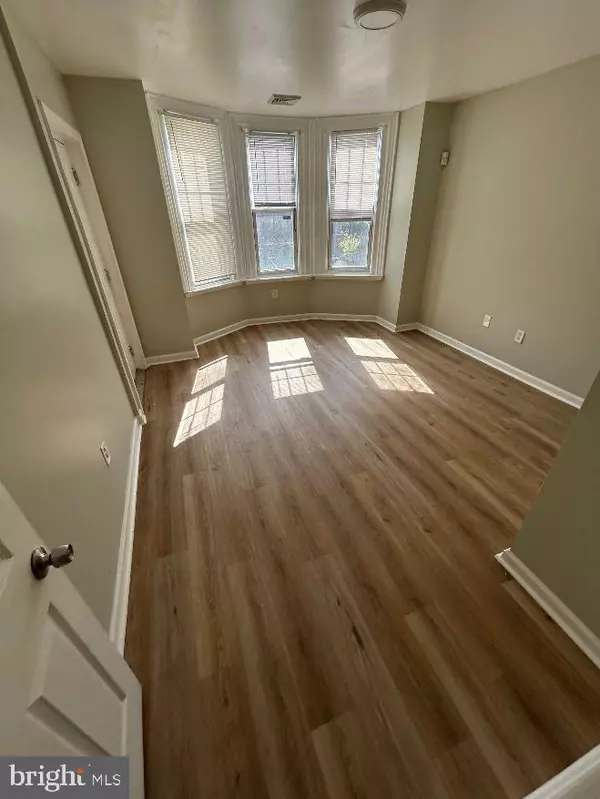 Philadelphia, PA 19143,1311-13 S 52ND ST #4
