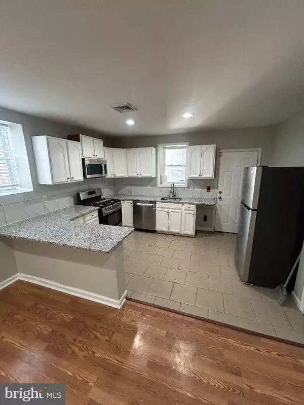 Philadelphia, PA 19143,1311-13 S 52ND ST #4