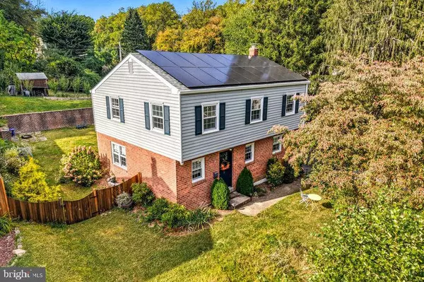 909 GLENROY RD, Philadelphia, PA 19128