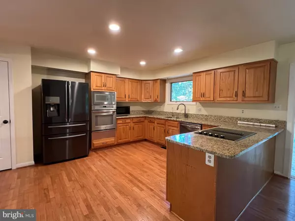 Great Falls, VA 22066,247 SPRINGVALE RD