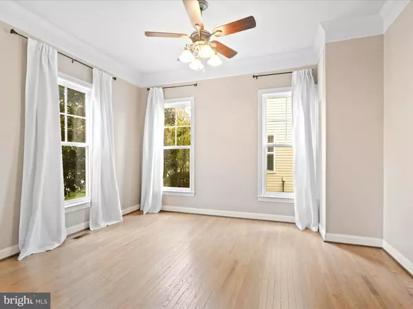 Bristow, VA 20136,9228 FALLING WATER DR