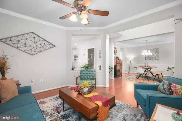 Woodbridge, VA 22191,13818 CUSTIS SQ