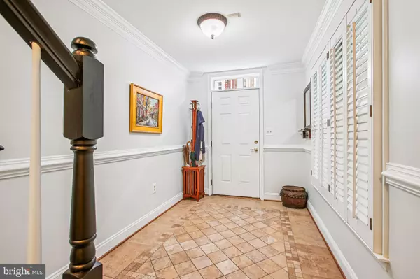 Alexandria, VA 22314,313 HEARTHSTONE MEWS