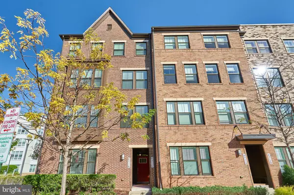 Sterling, VA 20166,45116 KINCORA