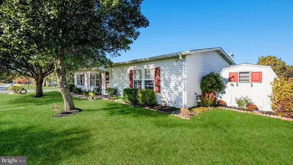 10 BENTWOOD CT W, Harleysville, PA 19438