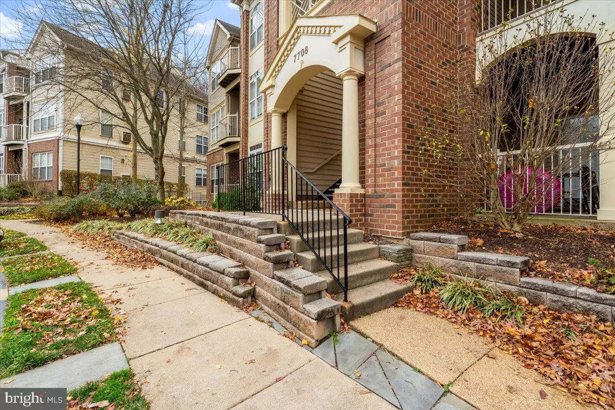 Alexandria, VA 22315,7708-B HAYNES POINT WAY #9B