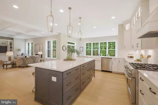 Falls Church, VA 22046,7315 WOODLEY PL