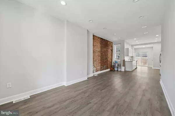 Philadelphia, PA 19121,2835 W MONTGOMERY AVE