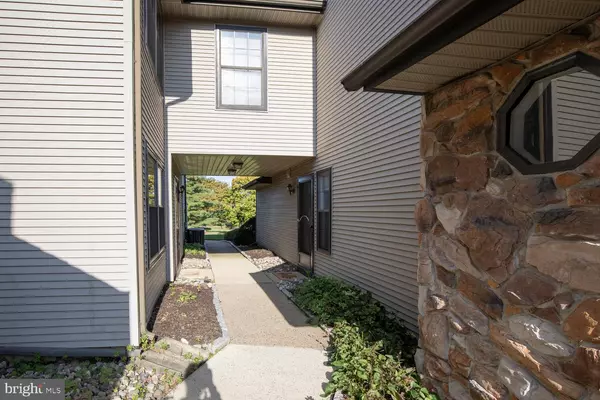 Warrington, PA 18976,223 SASSAFRAS CT
