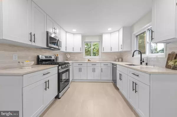 Elkins Park, PA 19027,8208 FORREST AVE