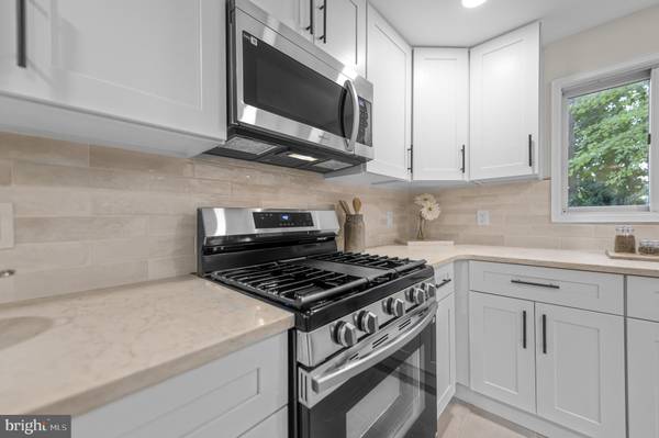 Elkins Park, PA 19027,8208 FORREST AVE