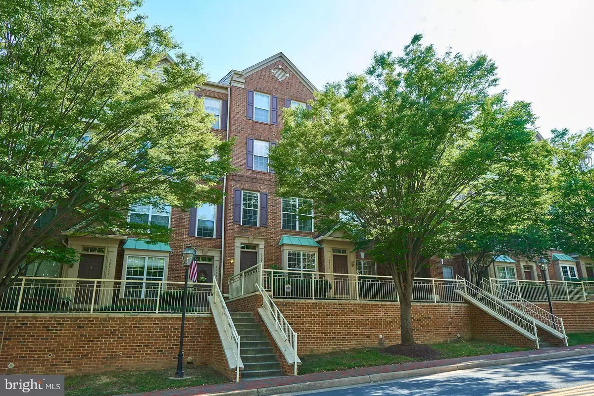 Fairfax, VA 22030,10353 SAGER AVE