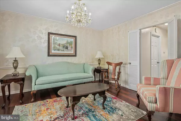 Herndon, VA 20171,12436 WENDELL HOLMES RD